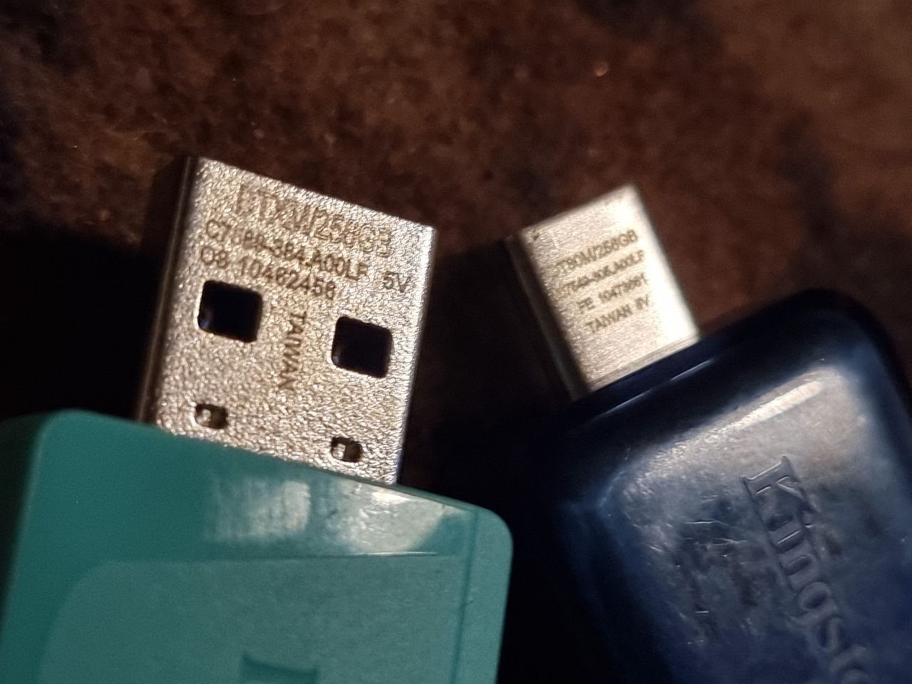 Флешка тайвань 3.2 256 гб kingston exodia, onyx, M новая черная dt80m