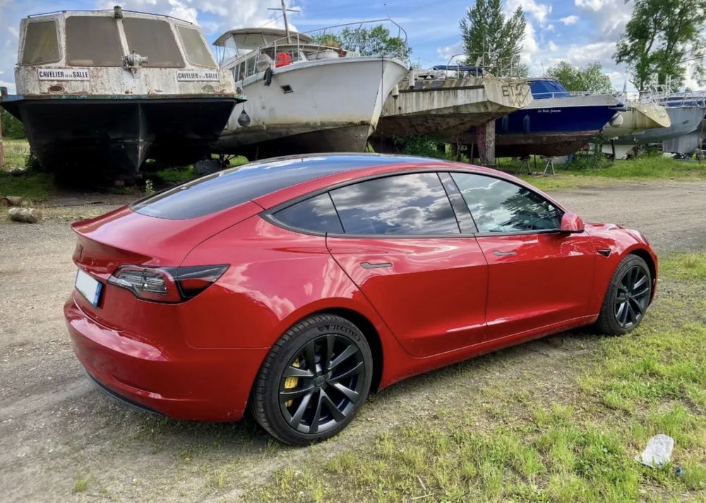 Колпаки на колеса tesla model 3 r18 plaid style