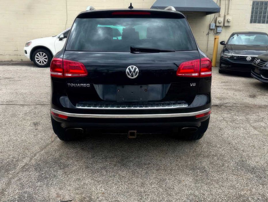 Volkswagen Touareg VR6 Lux      2016