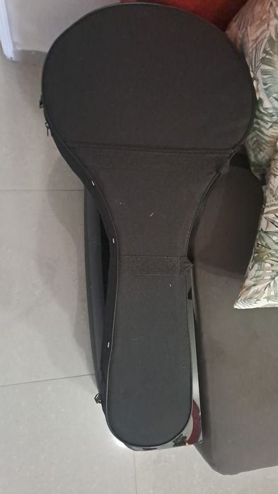 Estojo de guitarra portuguesa