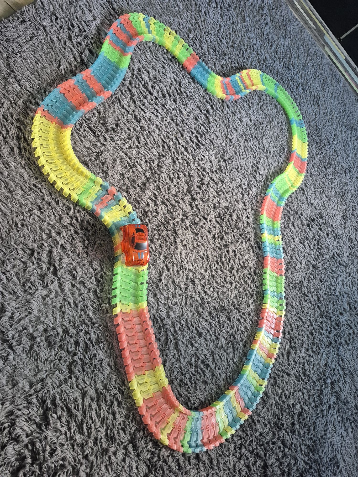 Tor Magic Tracks z autkiem