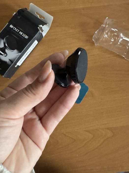 Тримач для телефона у авто