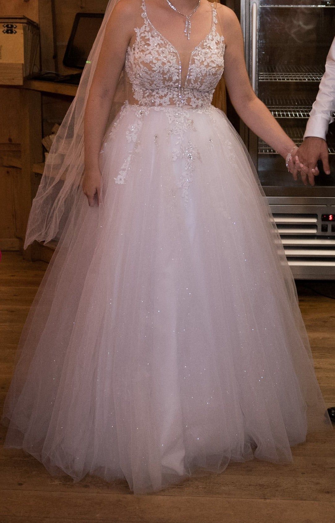 Suknia ślubna glamour