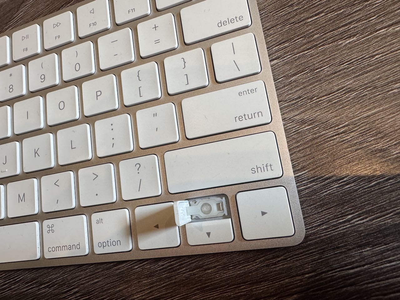 Apple Magic Keyboard w 99% sprawna