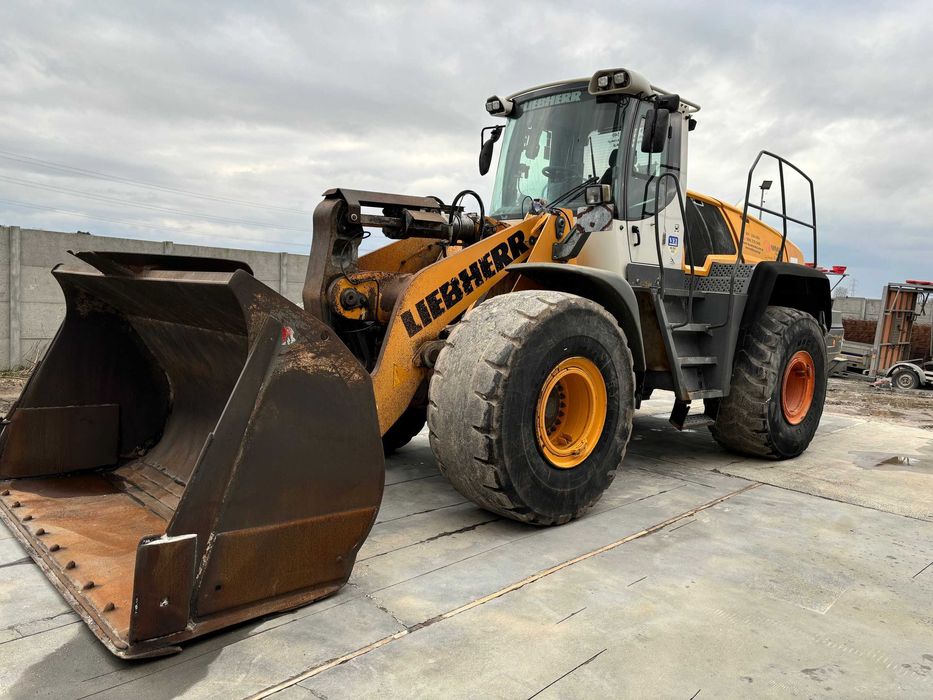 Liebherr l566, rok 2015, 18 tys.mth, 220 tys. zł brutto