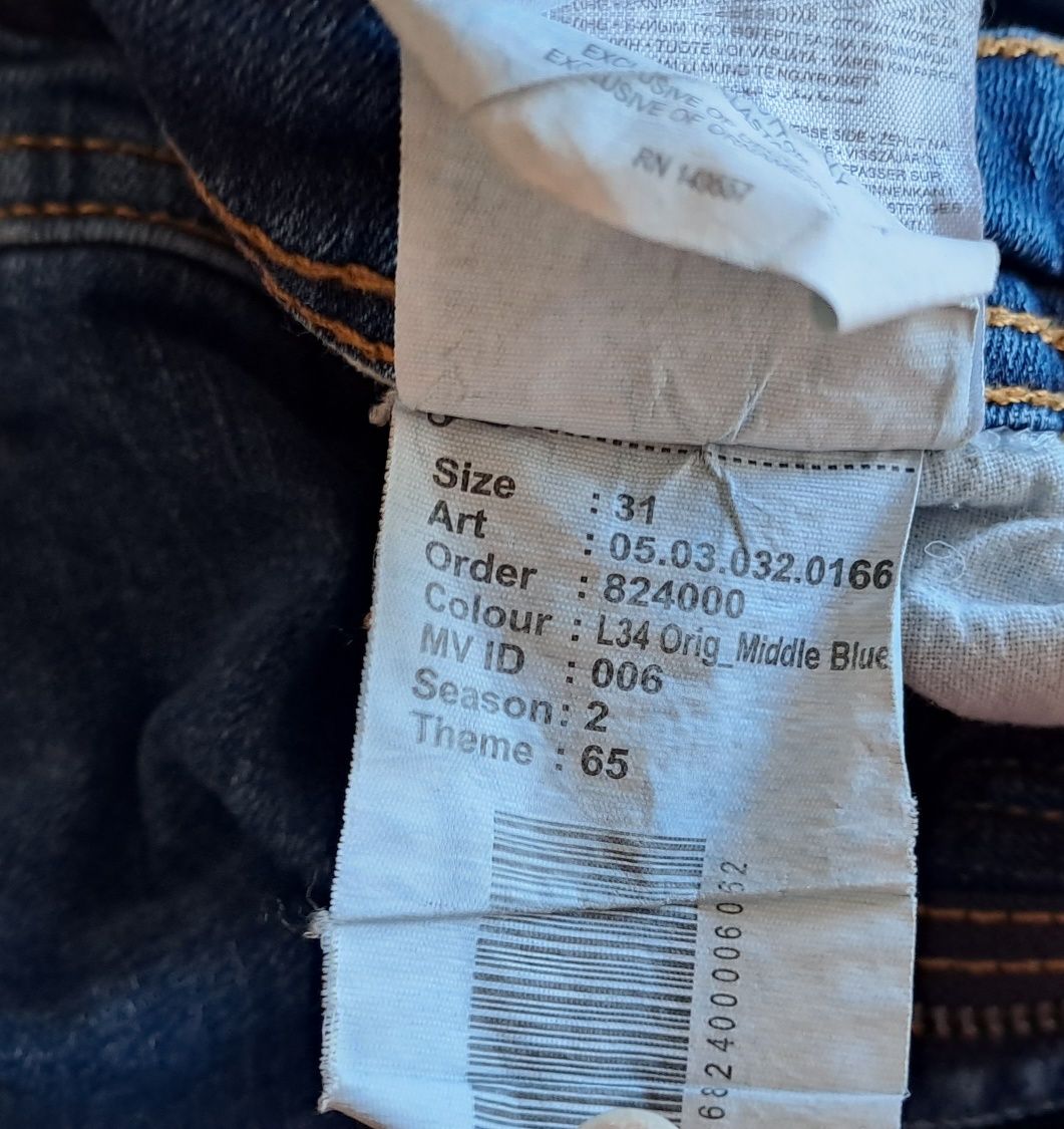 Spodnie FSBN rurki, jeans, R: 31-34 stan bardzo dobry, wysoki stan.