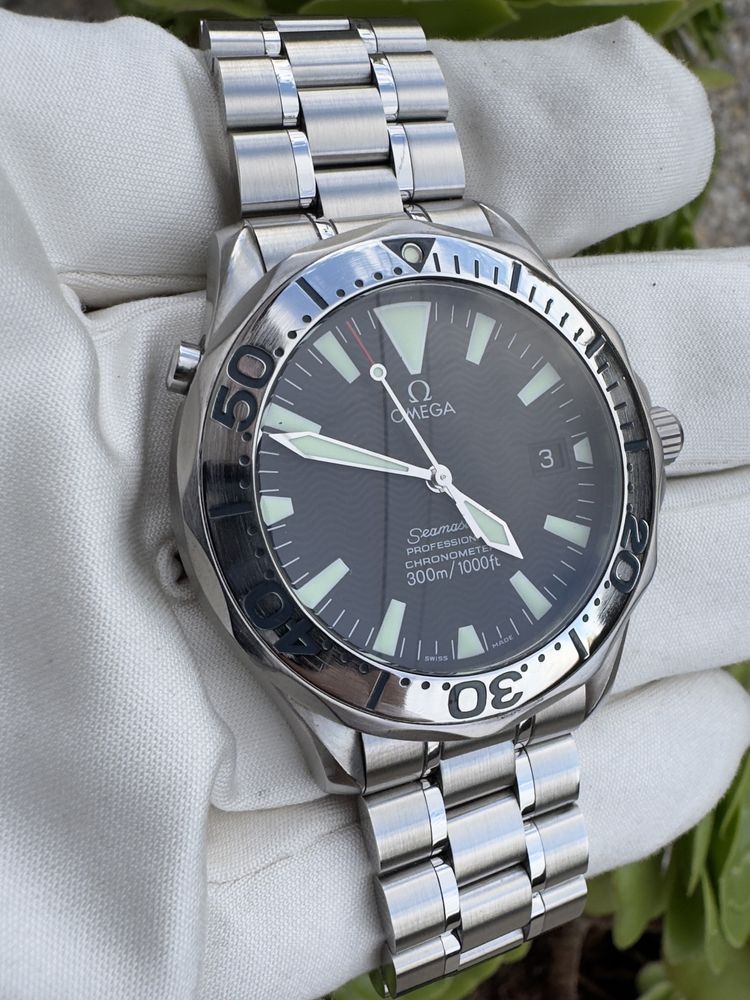 Omega Seamaster Titanium Divers 300m