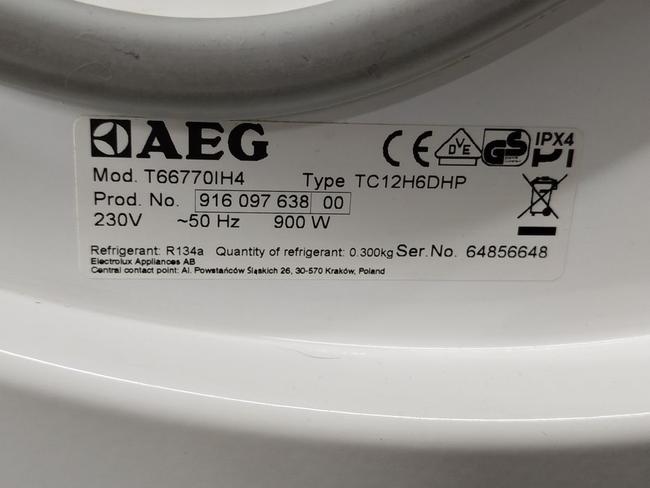 Сушка для одягу фірми AEG, модель T66770IH4