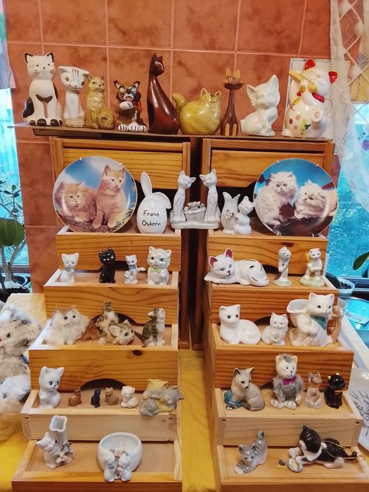 Фигурки. Кошечки. Котики. Фарфор. Керамика. Дерево. Камень.