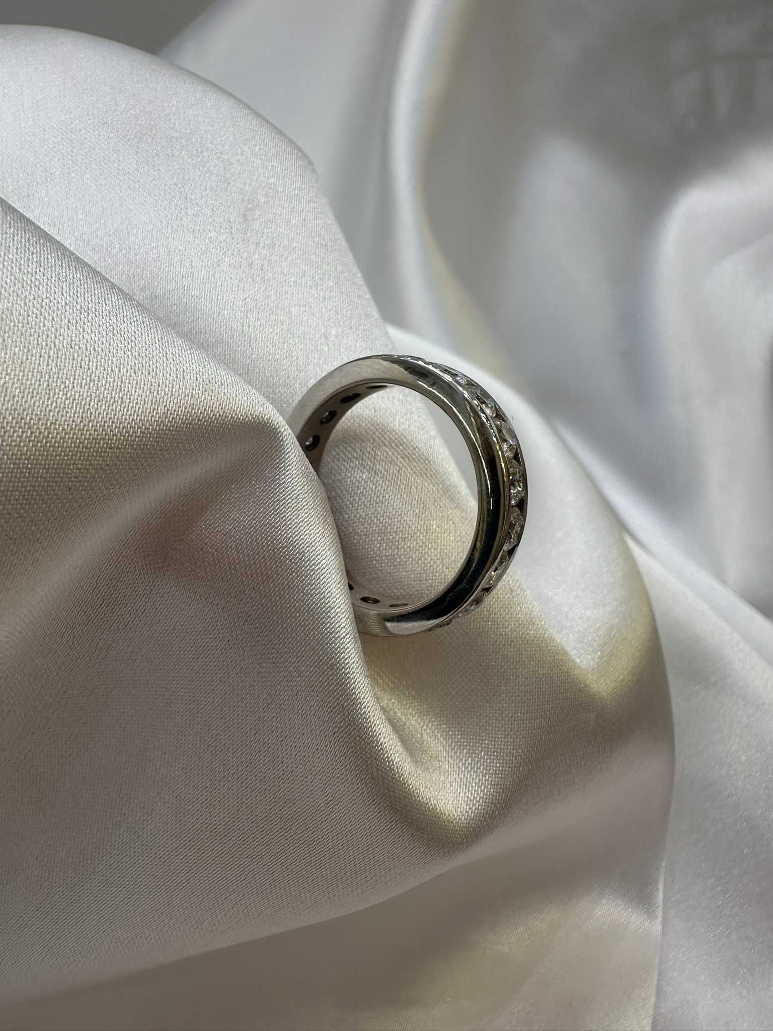 Obrączka Eternity z diamentami naturalnymi 2.40 CT