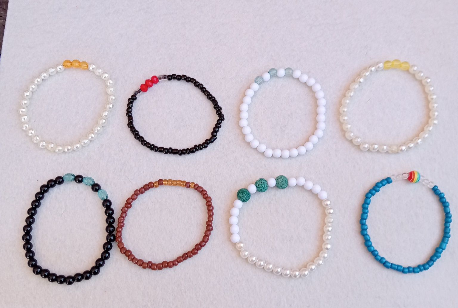 Pulseiras variadas