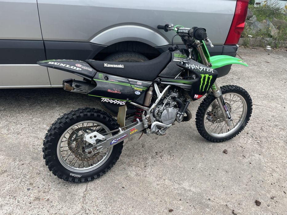 Kawasaki kx 85. Cross