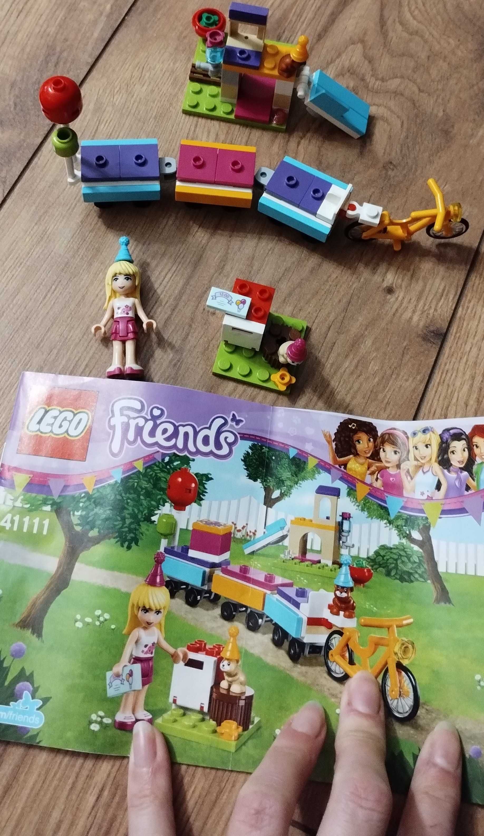 Trzy zestawy LEGO friends