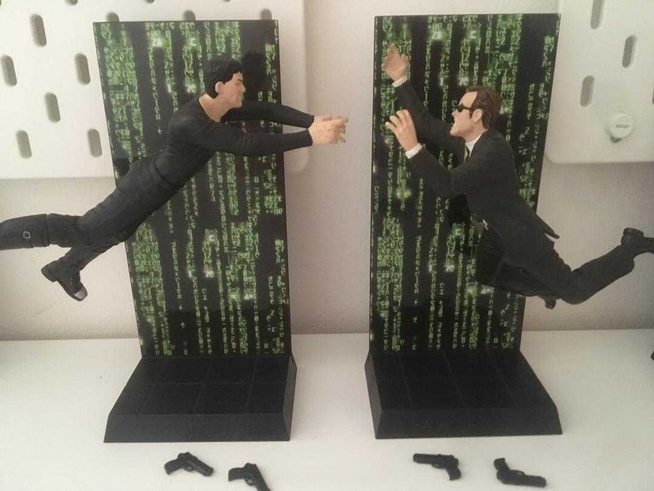 Figuras de Silicone, Heróis da Trilogia "The Matrix"