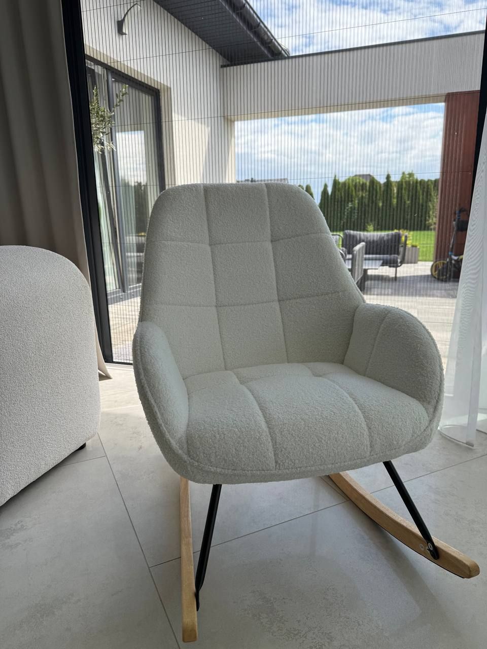 Fotel Bujany, Na Płozach Jasny Beż, Tkanina Boucle Fw2