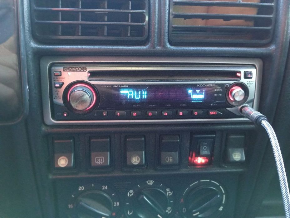 Продам магнитолу кенвуд