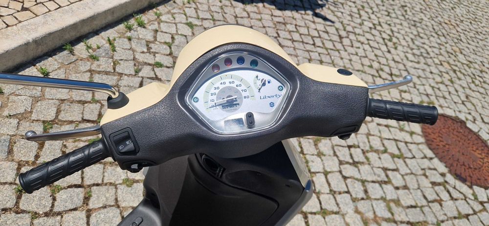 Scooter Piaggio 50cc Nacional – 1 dono, 1.600 km
