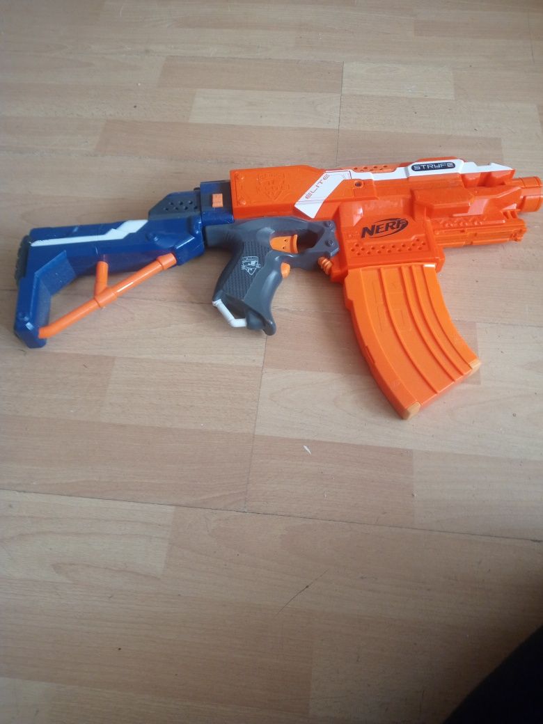 Pistolet NERF z serii STRYFE