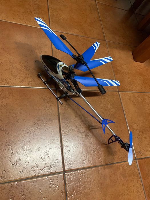Helicoptero como novo