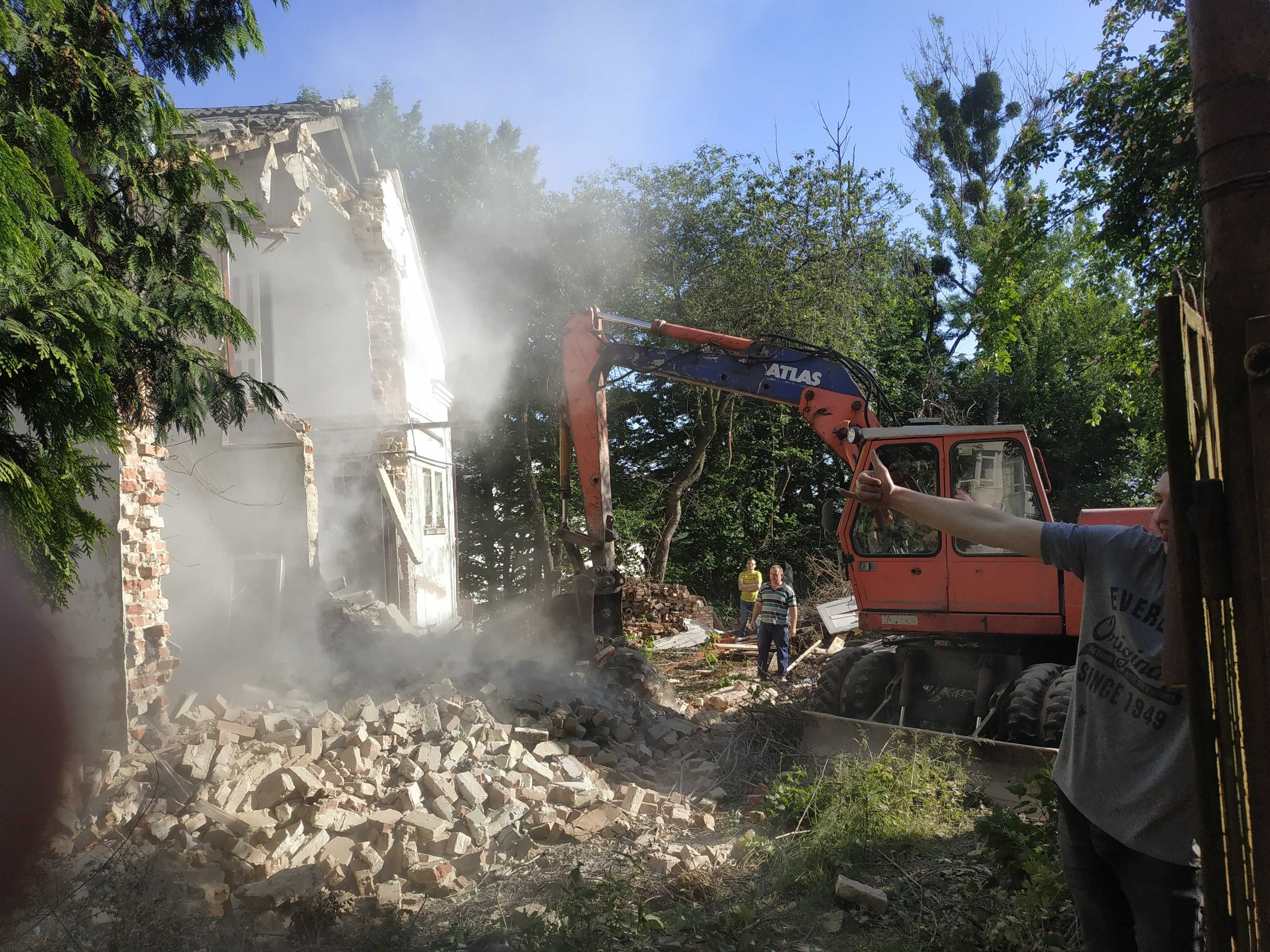 Демонтаж. Вивіз сміття. Копання траншей. Послуги вантажників.