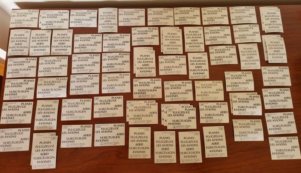 Aviões cromos Panini