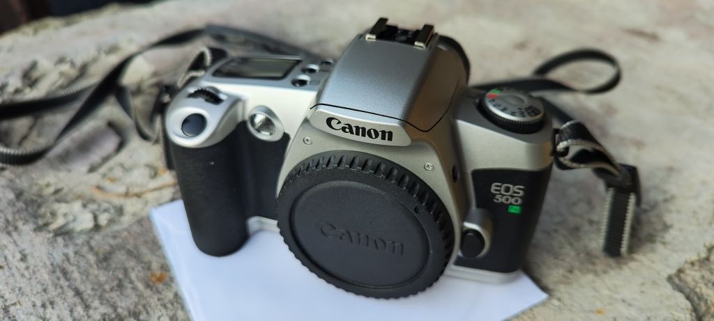 Canon EOS 500, lustrzanka jednoobiektywowa