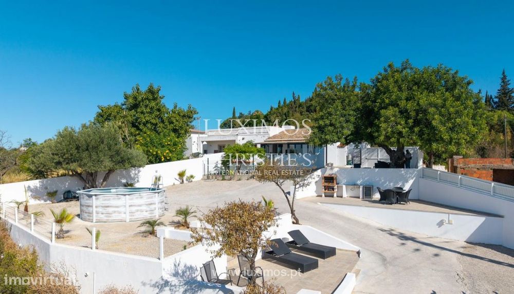 Moradia V1+1, com vista mar, à venda em Santa Bárbara de Nexe, Algar