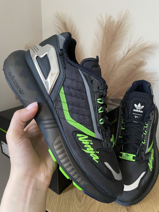 Кросівки НОВІ Adidas Kawasaki 40p