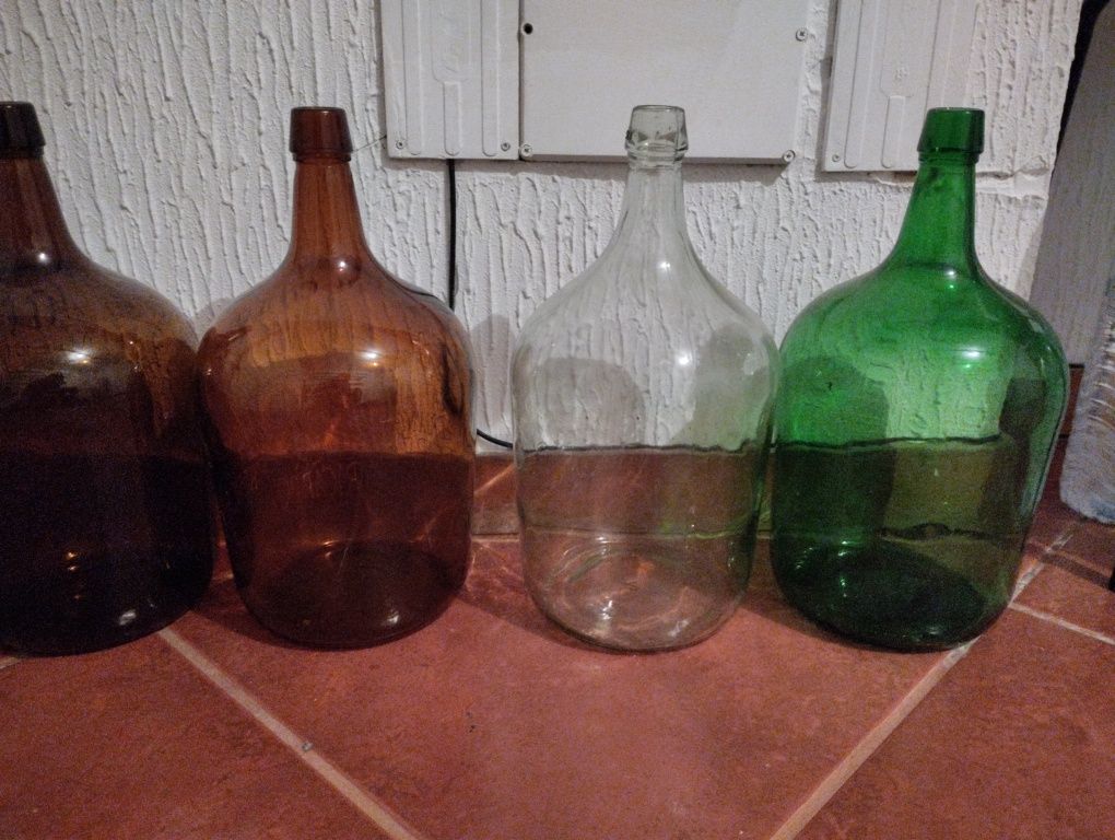 Garrafões para despachar