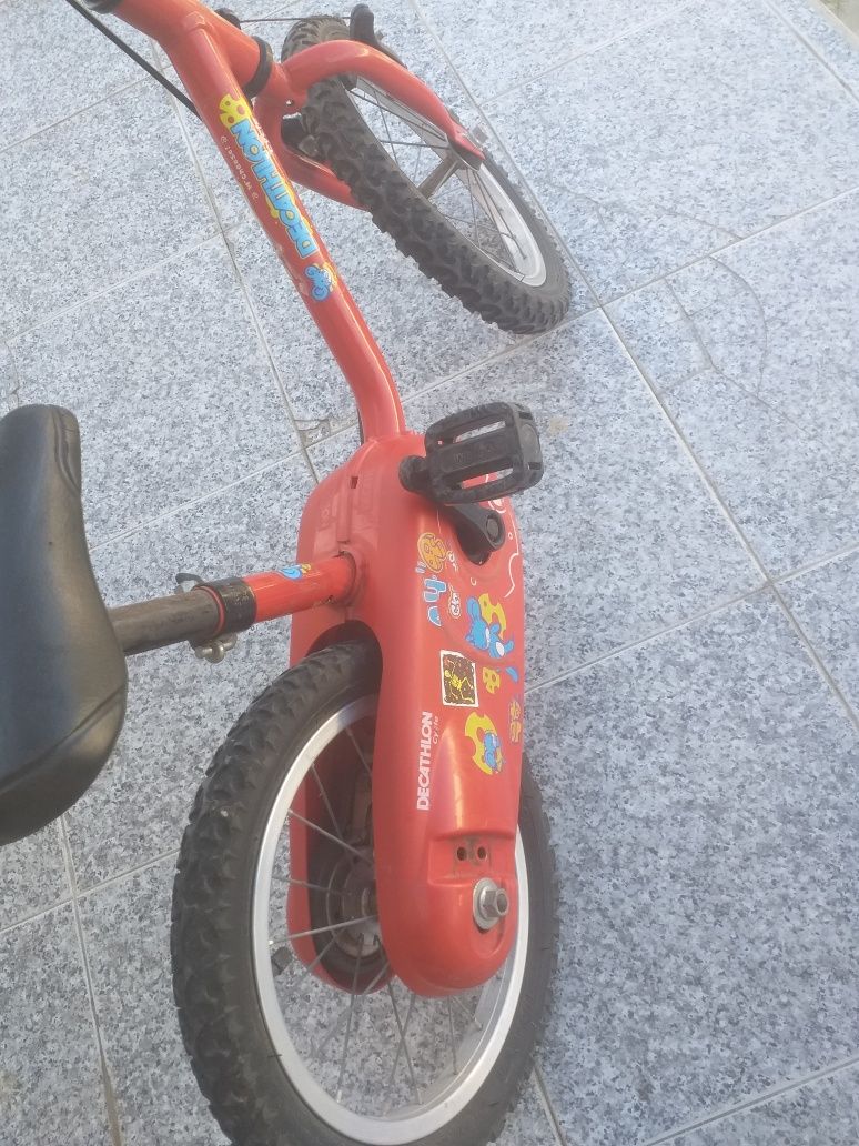 Bicicleta vermelha de criança - decathlon