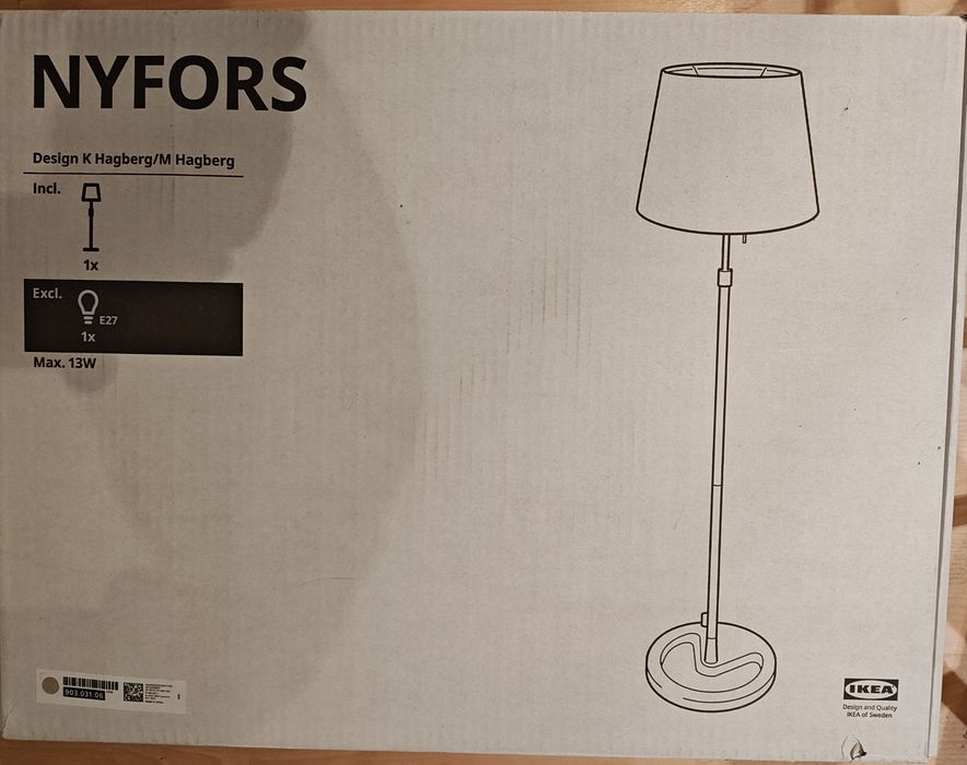 Trzy klosze do lamp stojących