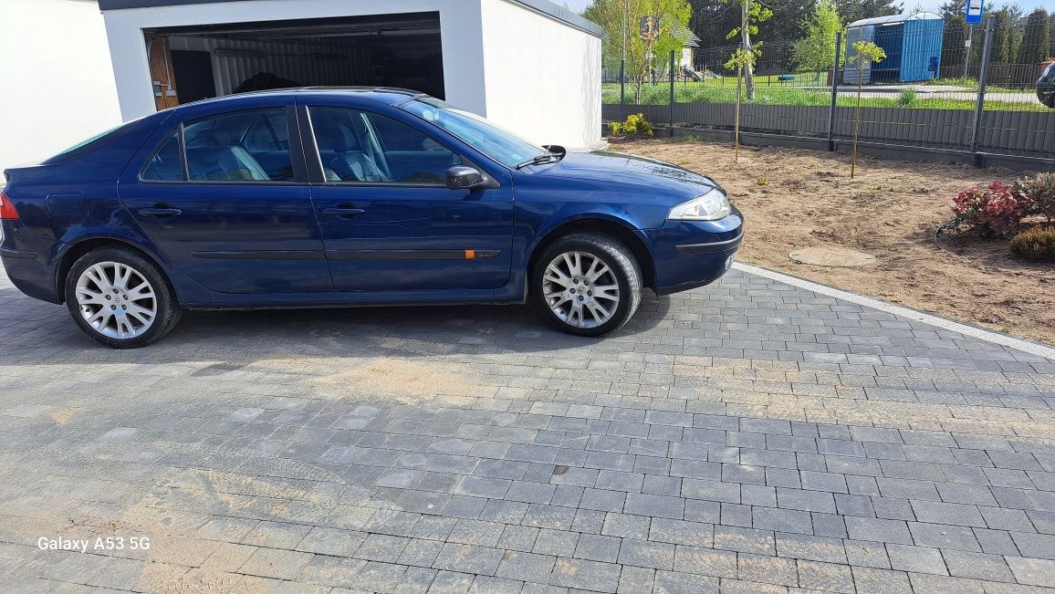 Sprzedam Renault Laguna 1.8benz.