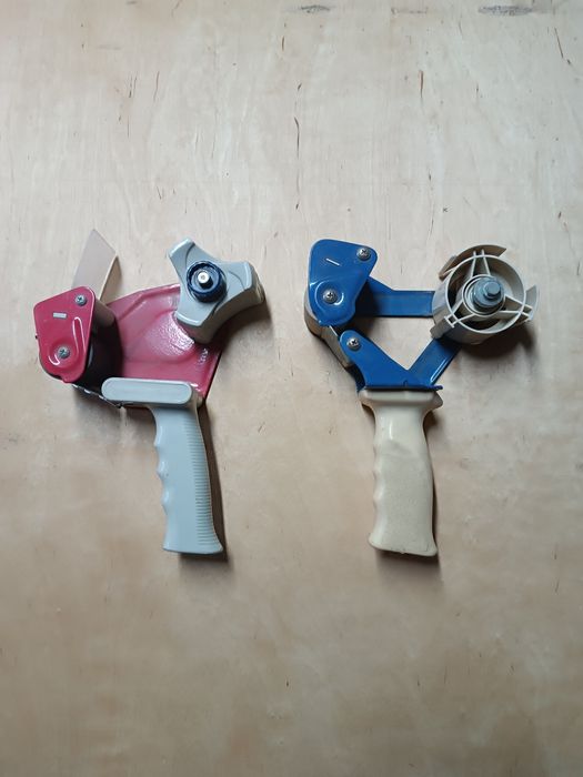 Пістолет для пакувального скотчу