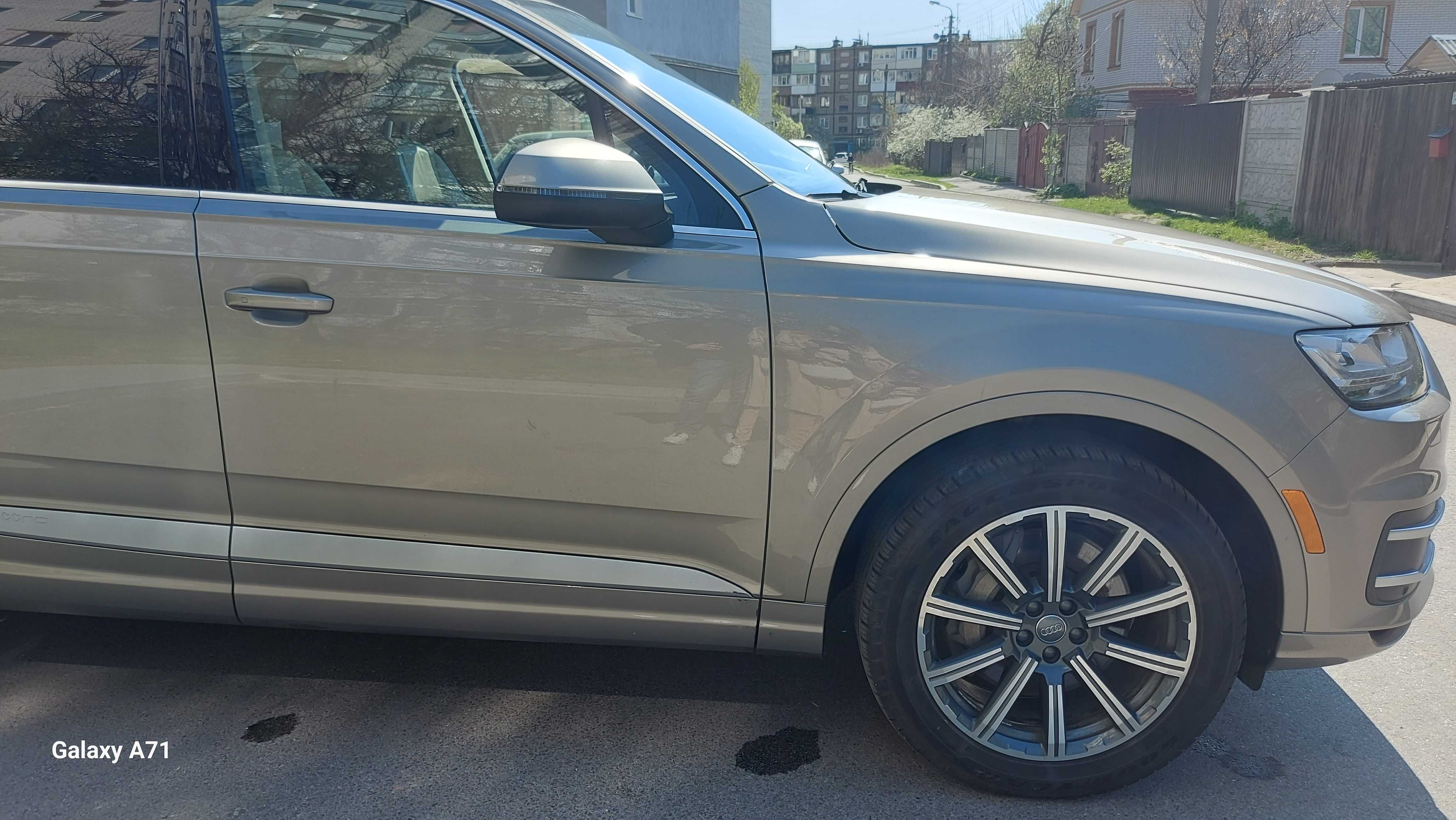 Audi Q7 3л TFSI 2017/2016