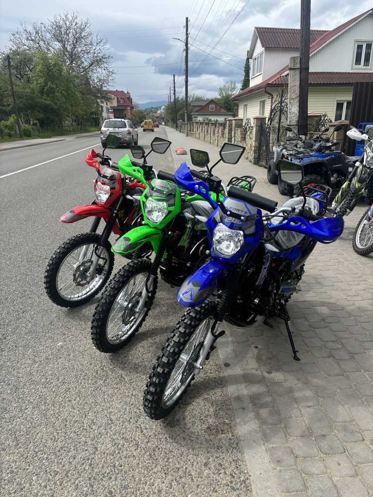 Мотоцикл Forte FT200GY-C2