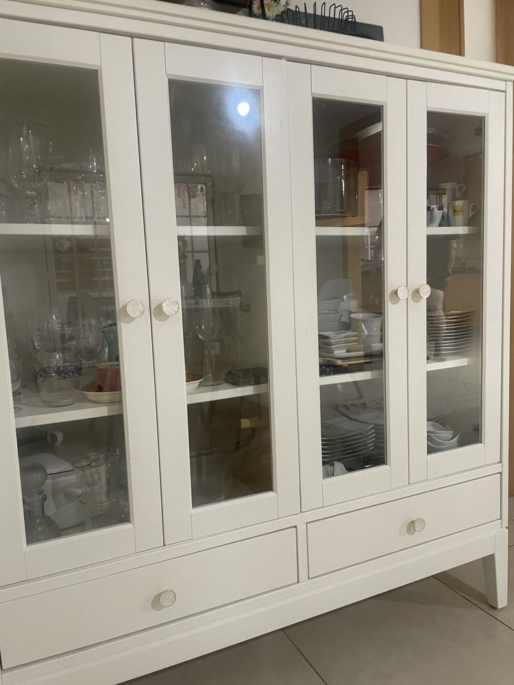 Louceiro/vitrine ikea