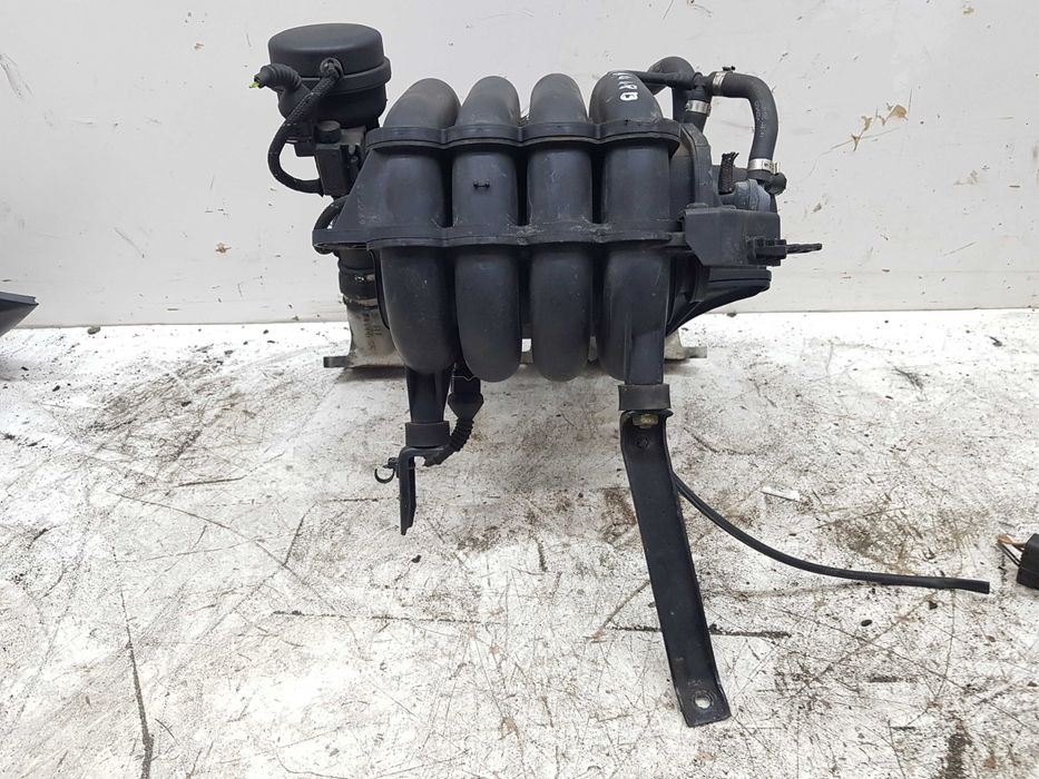 Audi A4 B5 1.8 20V Kolektor Ssący Dolotowy