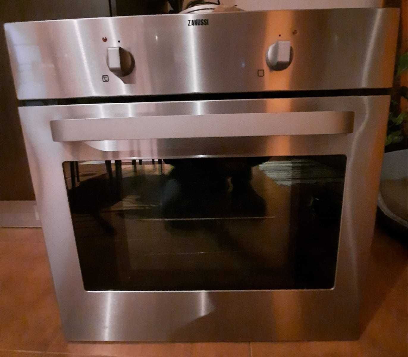 Forno de Encastrar Zanussi