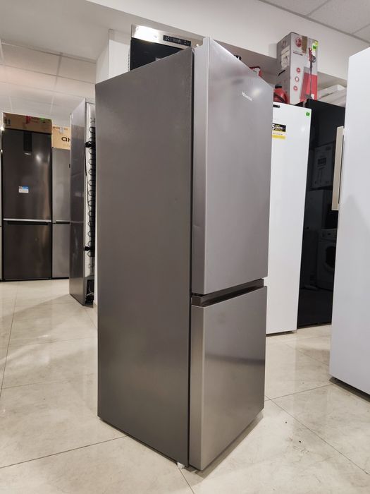 Холодильник маленький Hisense RB224D4BDF см, з Європи