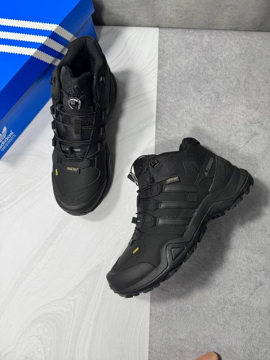 Чоловічі Зимові Кросівки Adidas Terrex Swift R2 Mid Gore-Tex з Хутром