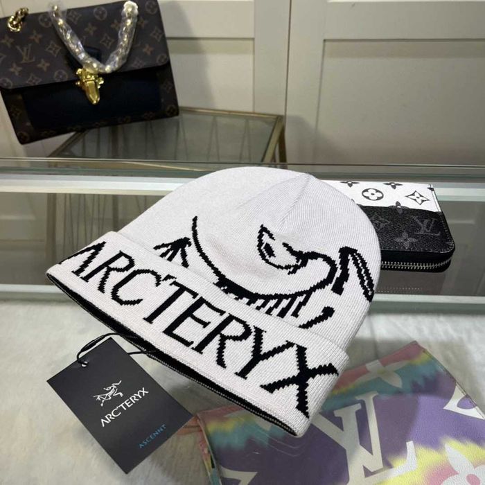 Czapka Arc'teryx, Biały