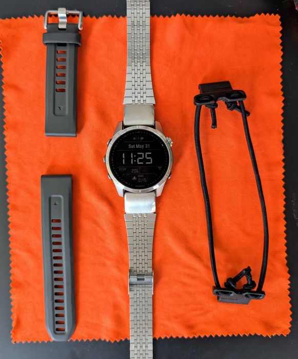 Garmin Fenix 7S Silver with Graphite Band + два ремінця в подарунок