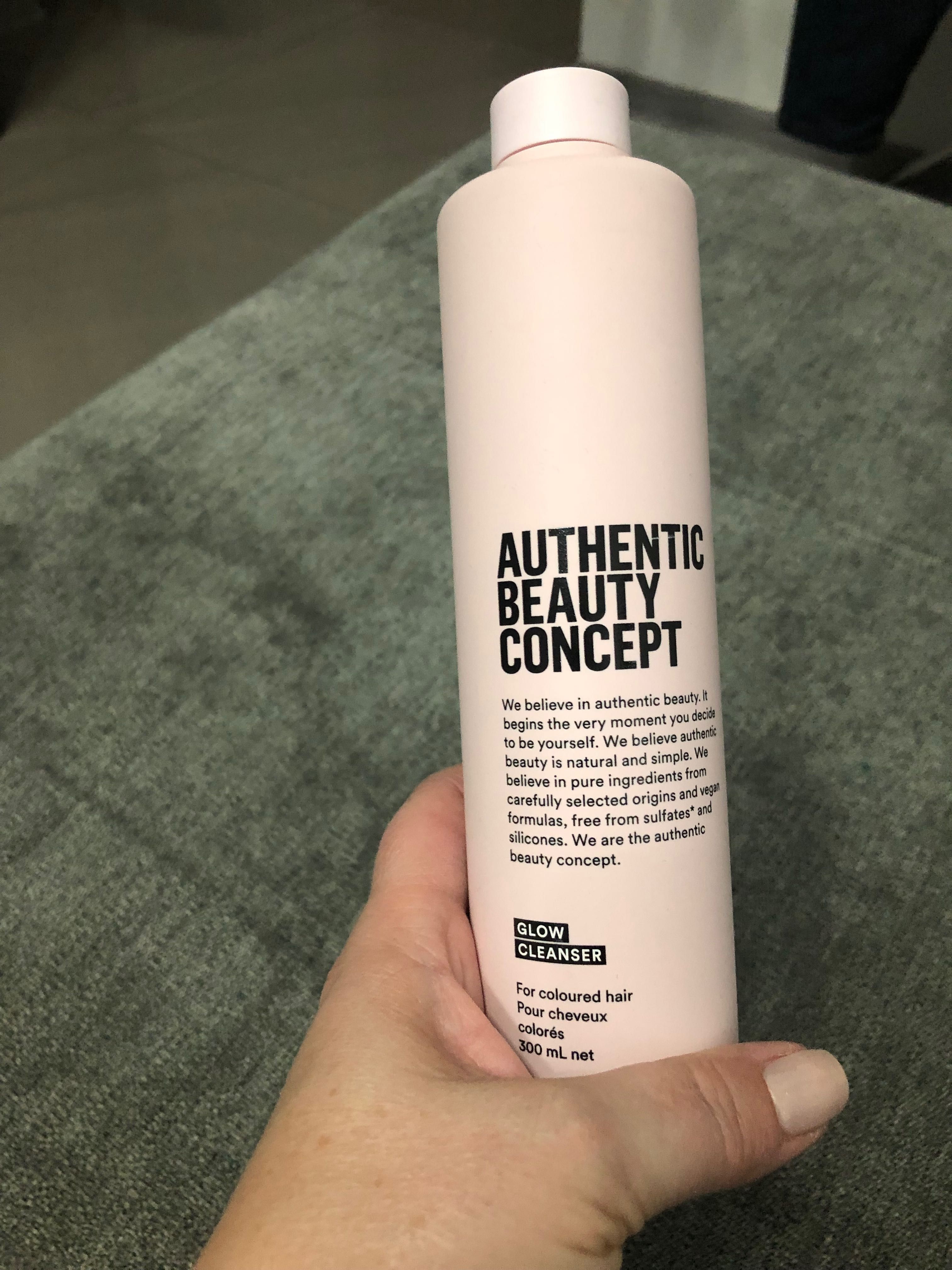 Authentic beauty concept glow cleanser szampon Nabłyszczający