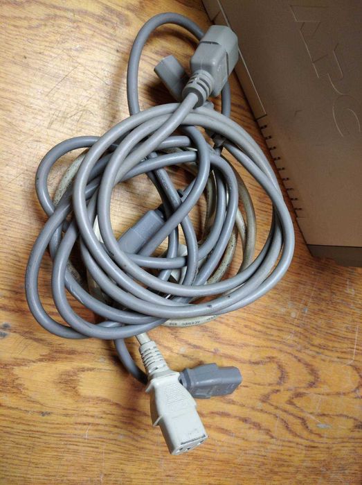Безперебійник (бесперебойник ИБП) ДБЖ APC Back-UPS CS 500