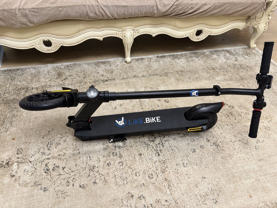 Електросамокат Like.bike