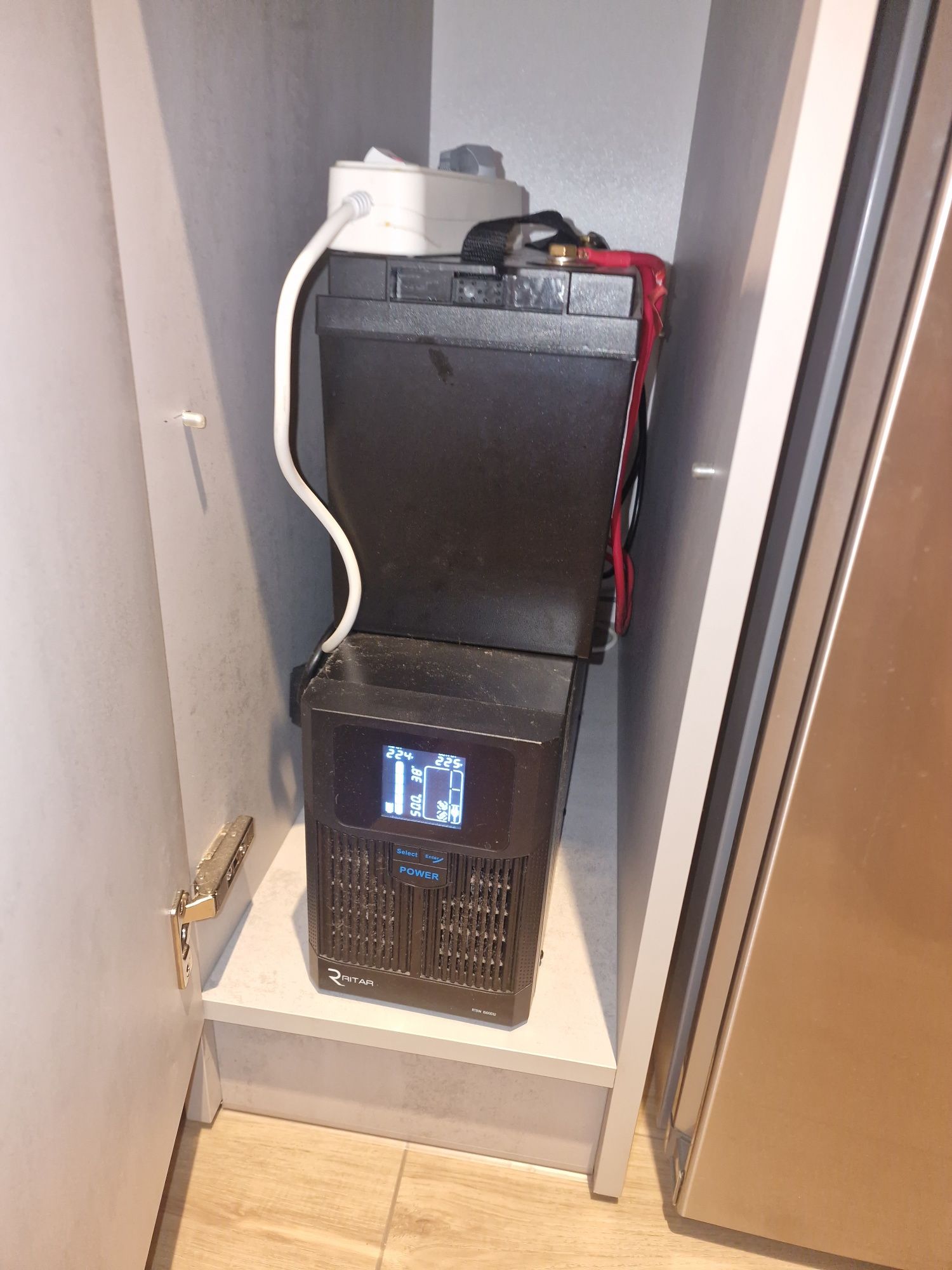 Зарядна станція дбж упс 1кwt/1200wh