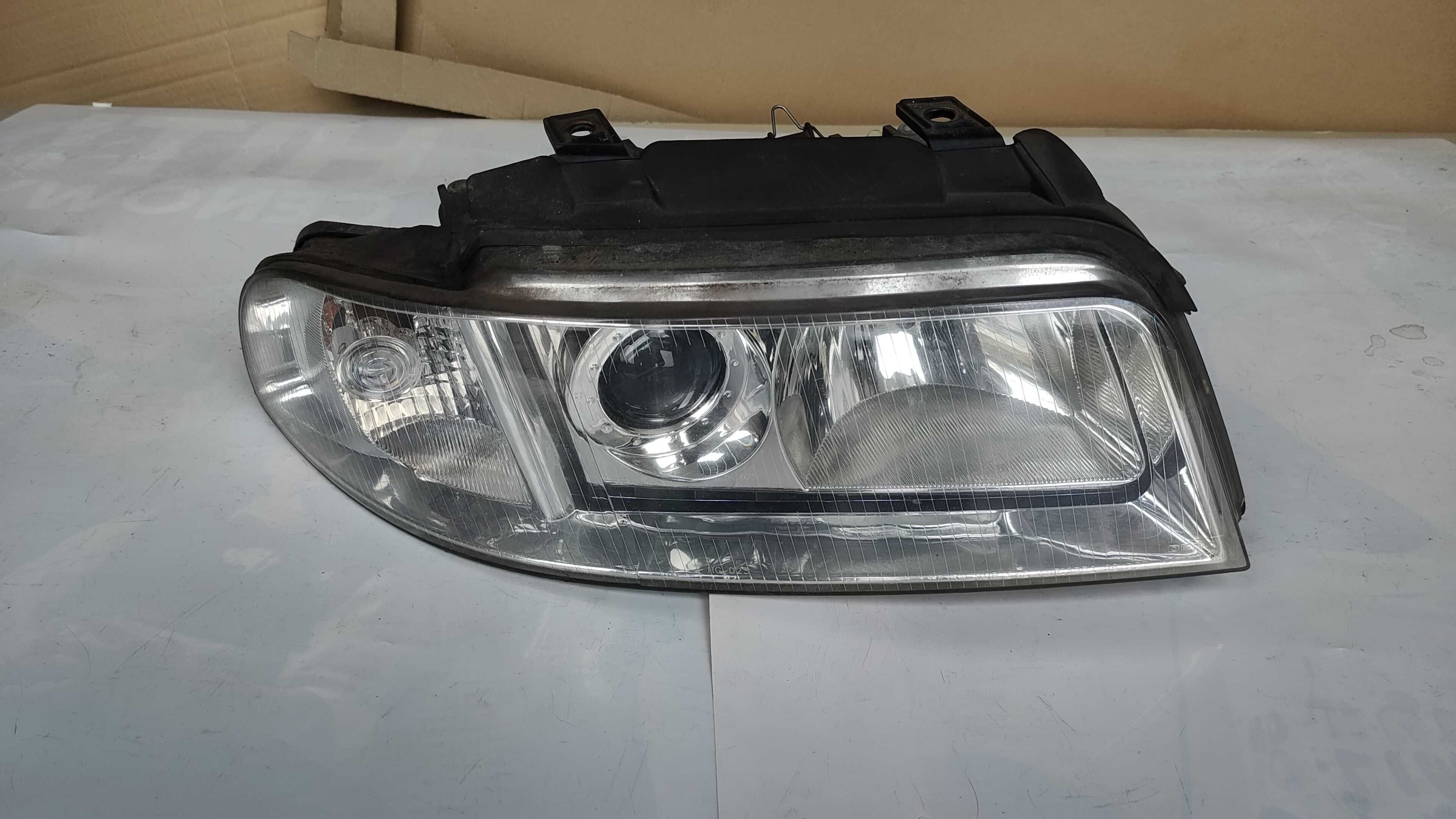 Lampa Prawy przód Kpl AUDI A4 B5 Lift 98-00.r SZKŁO BDB EU