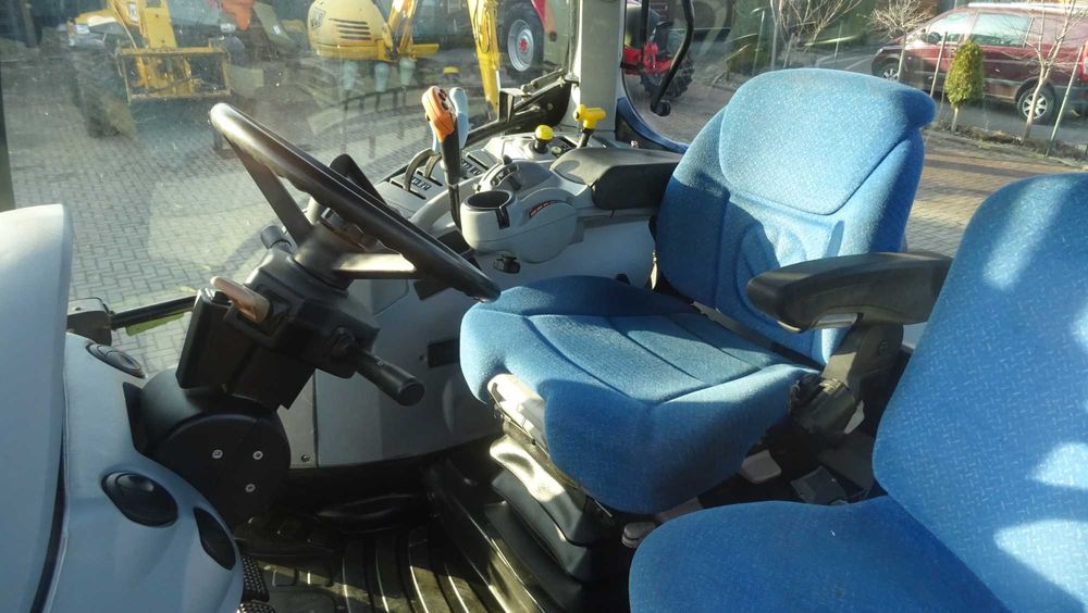 New Holland T6030 sprowadzony 2005r.