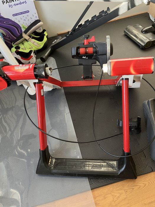 Trenażer rowerowy Elite Novo Force 8 - używany, sprawny