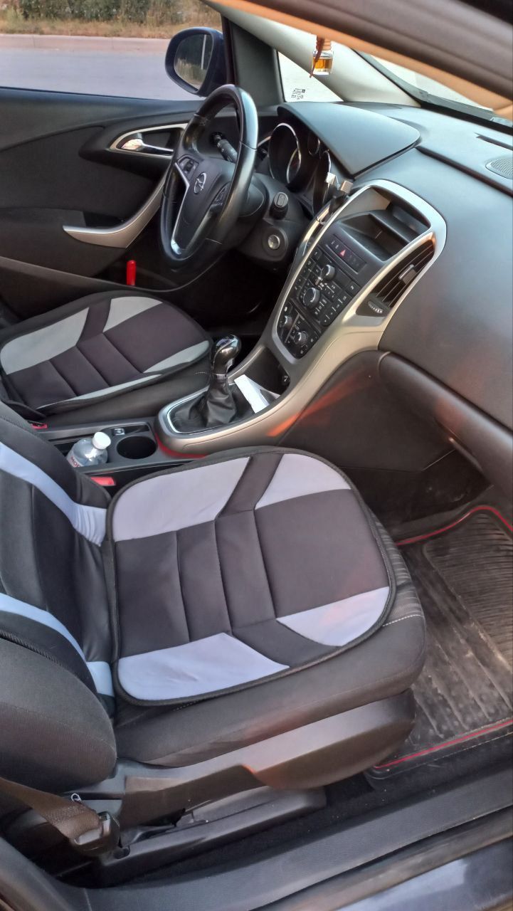 Автомобіль Opel Astra 2011р. 1.7 дизель